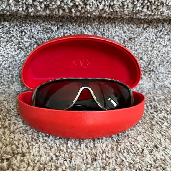 Valentino 5447/S Women\'s Grey Pearl/Taupe Shield Sunglasses. main image 3